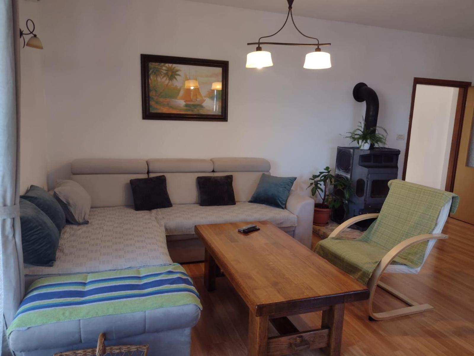 Spacious Apartment With Parking&Garden Marčana Exteriér fotografie