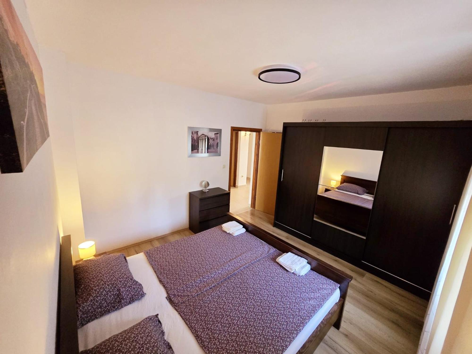Spacious Apartment With Parking&Garden Marčana Exteriér fotografie